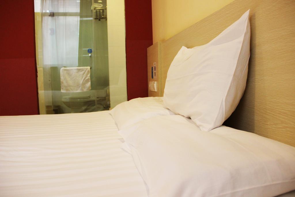 Hanting Express Dalian Xinghai Park Екстер'єр фото